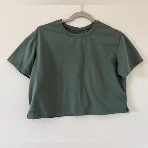 BYLT Essential Cropped Crew Green Tee size medium